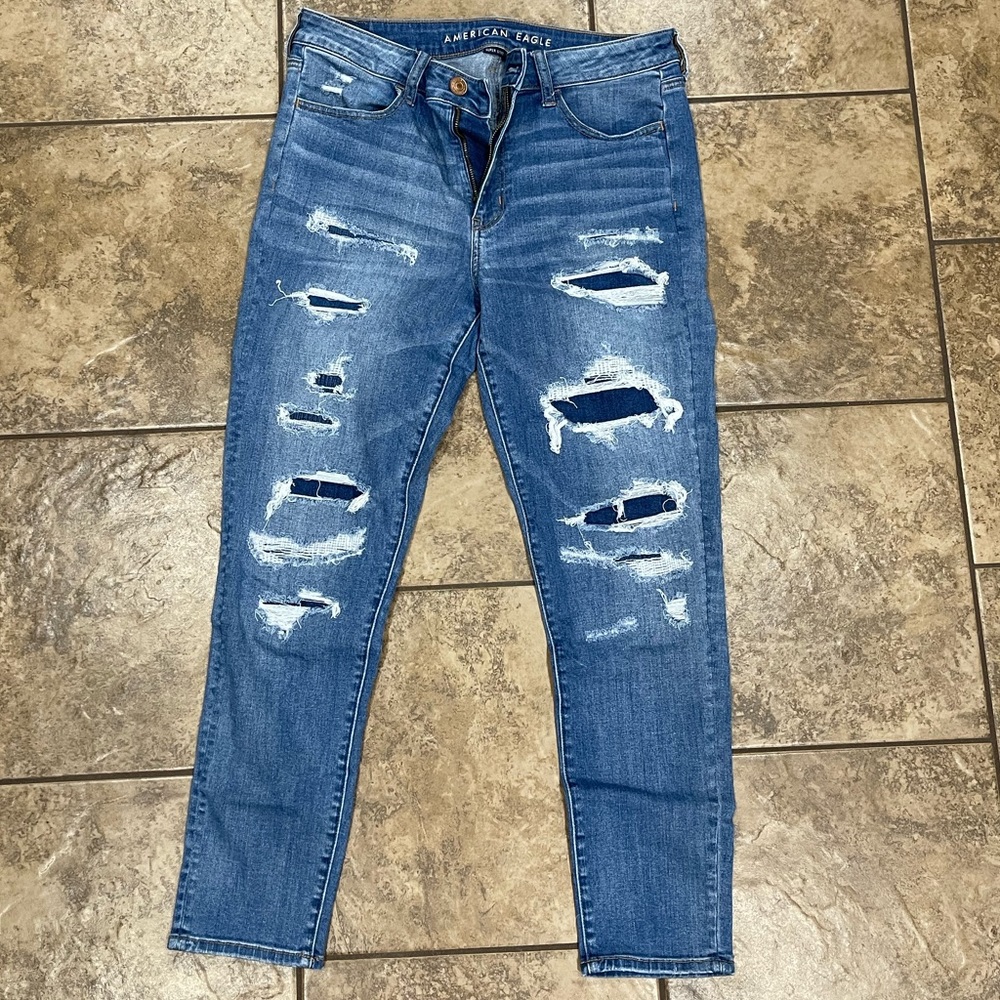 Women’s American eagle patched jeans size 14 long
